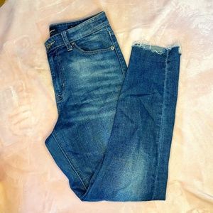 Lucky Brand Bridgette Skinny ankle cut size 4/27